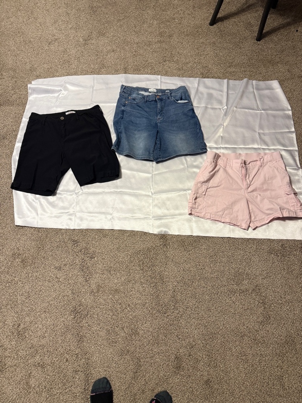 3 pr Nicole Miller denim, pink Lee,  & Black Royalty Women's Shorts Trio size 14